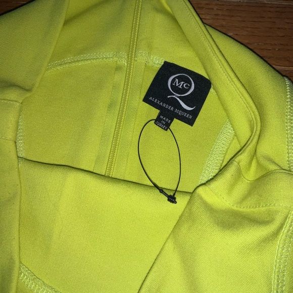 π McQ Alexander McQueen NWOT Lime Green Bodycon Contour Skirt Small π - Picture 12 of 12